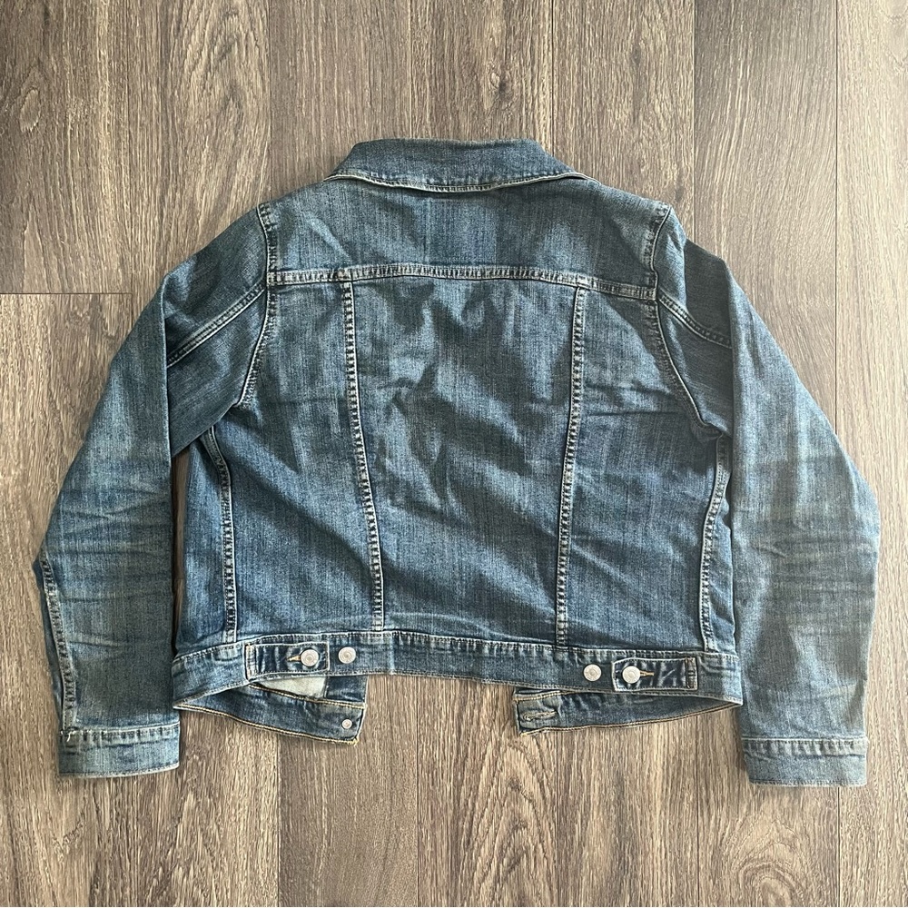 LEVI’S women’s denim jean jacket medium light blue wash size Large